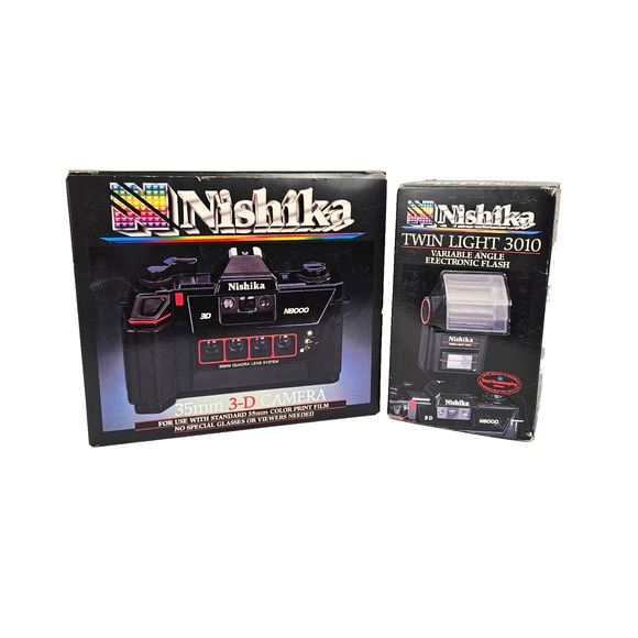 Nishika N8000 3D 35mm Color Film Camera & Twin Light 3010 Flash Universal Mount - Picture 1 of 7